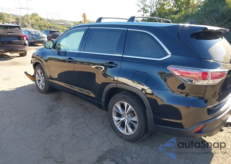 2015 Toyota Highlander Xle V6 from USA, damaged, VIN 5TDJKRFH5FS181182